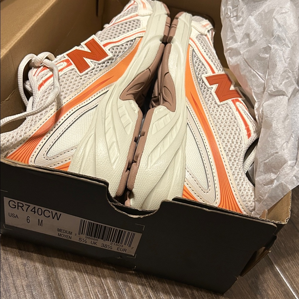 New Balance Women's Sneakers - White and Coral